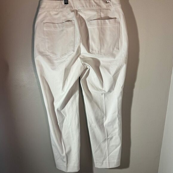NWT SPANX On-the-Go Slim Straight Ankle Pants in Classic White - Picture 2 of 8